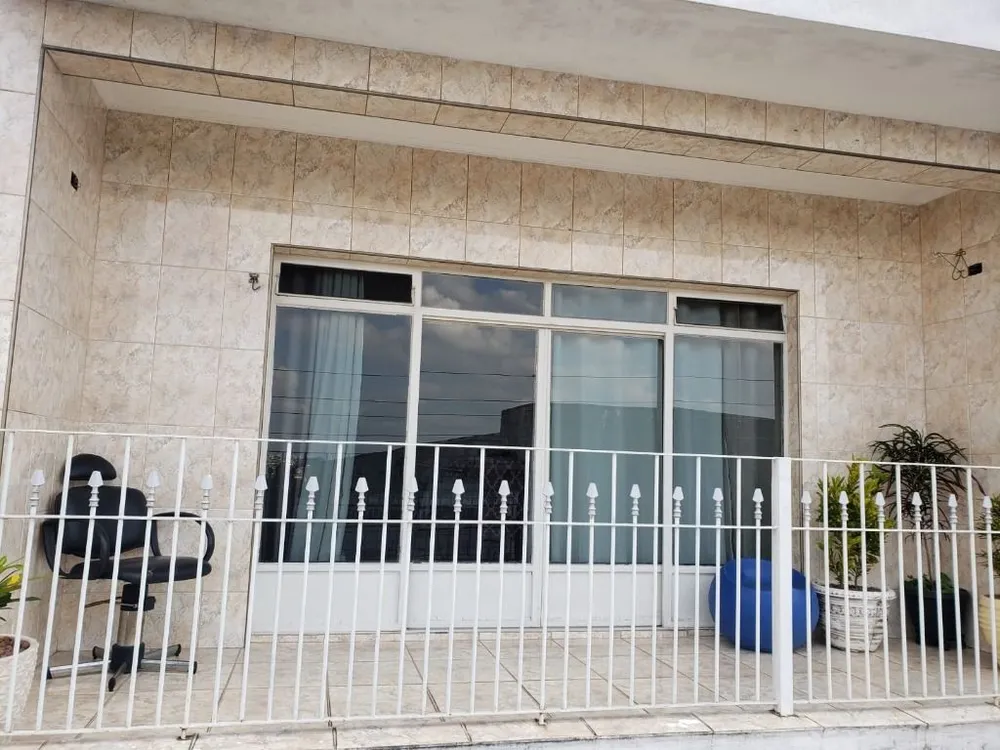 Casa, 6 quartos, 260 m² - Foto 1