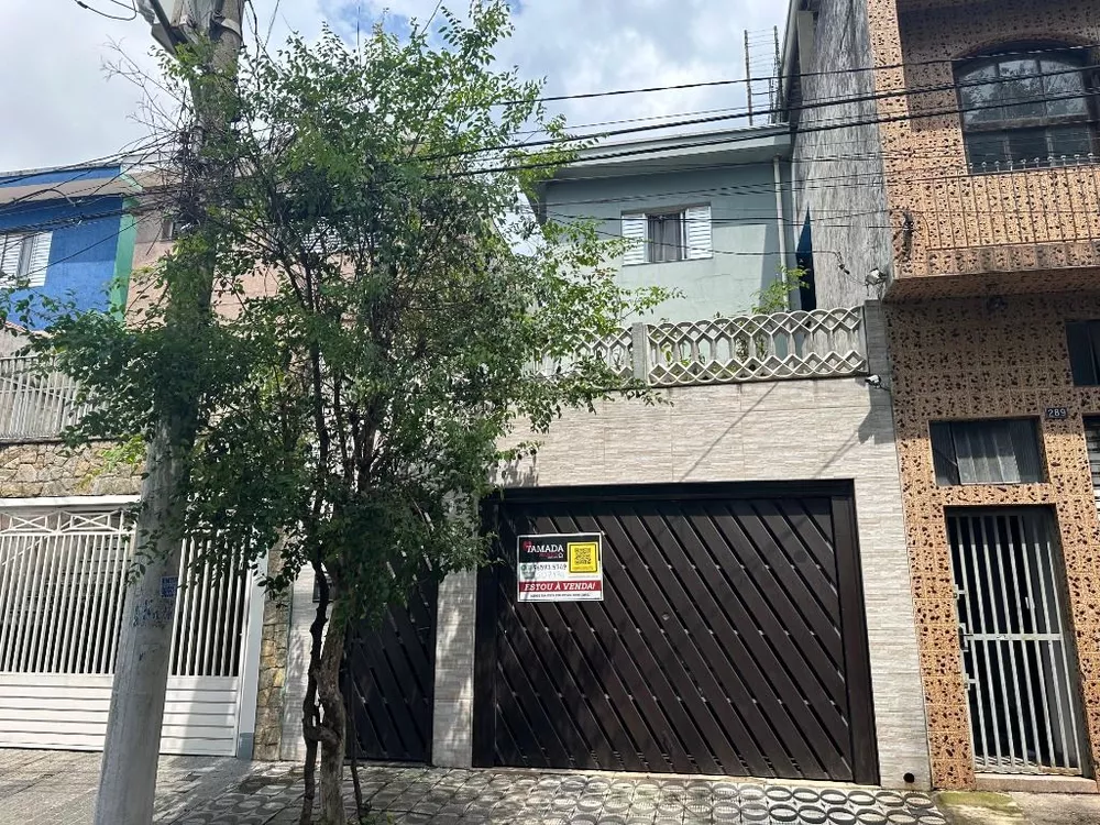 Sobrado à venda com 3 quartos, 200m² - Foto 2