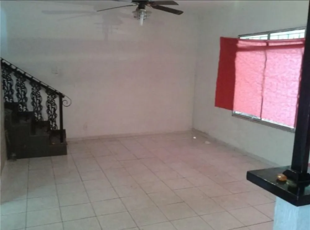Casa, 3 quartos, 280 m² - Foto 2