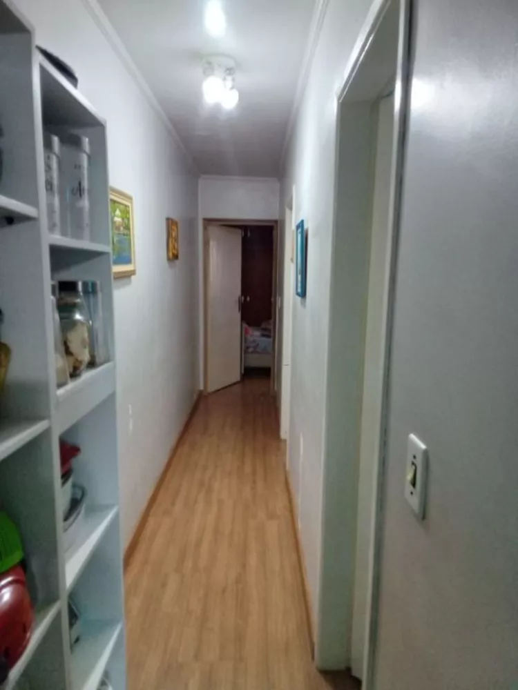 Casa à venda com 3 quartos, 101m² - Foto 9