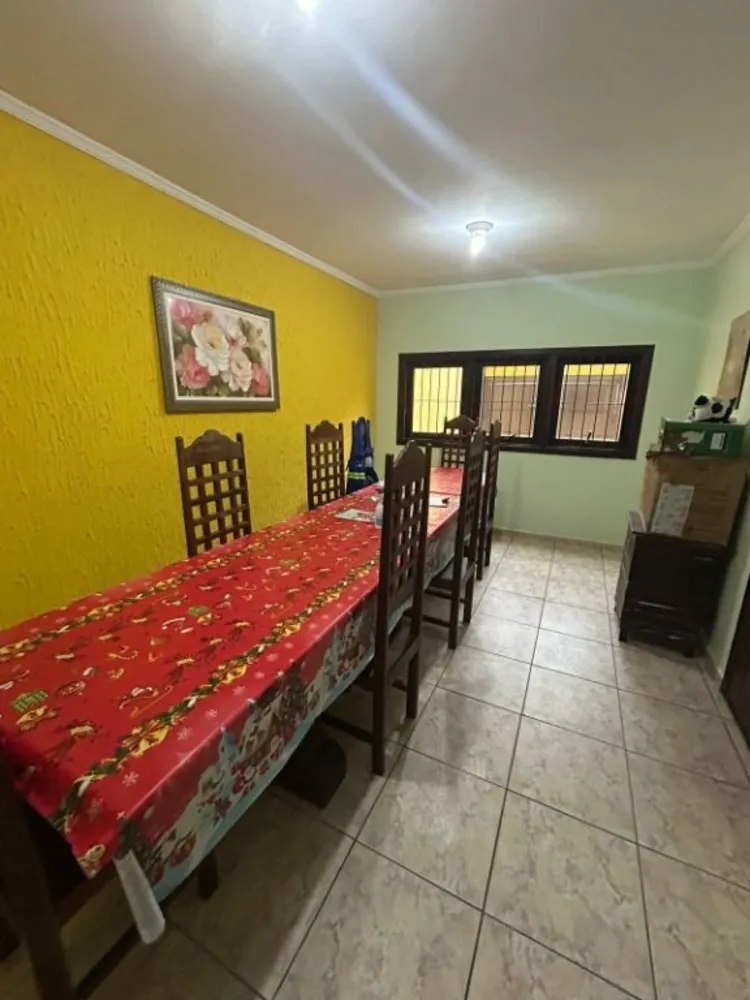 Casa, 3 quartos, 225 m² - Foto 2