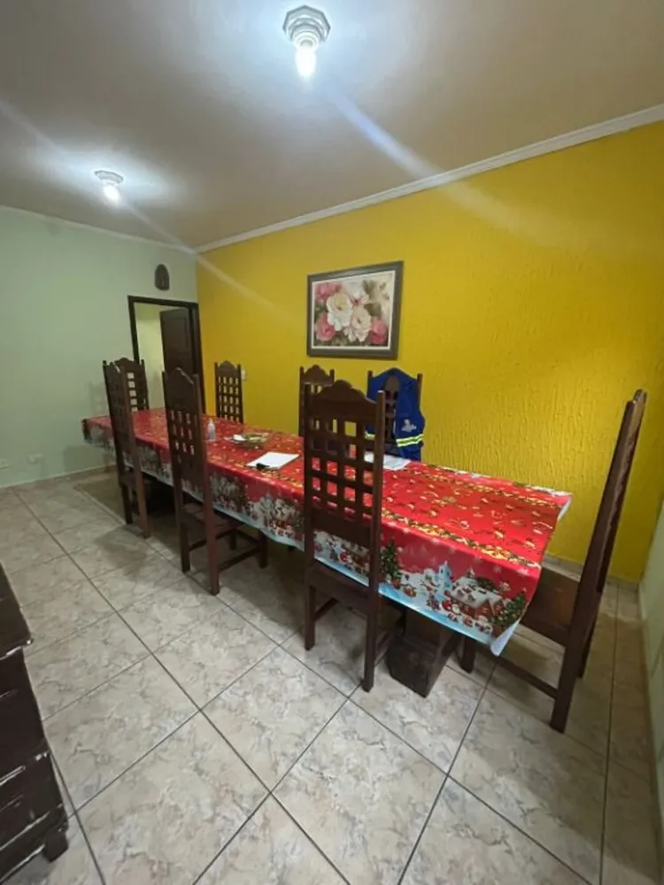 Casa, 3 quartos, 225 m² - Foto 1