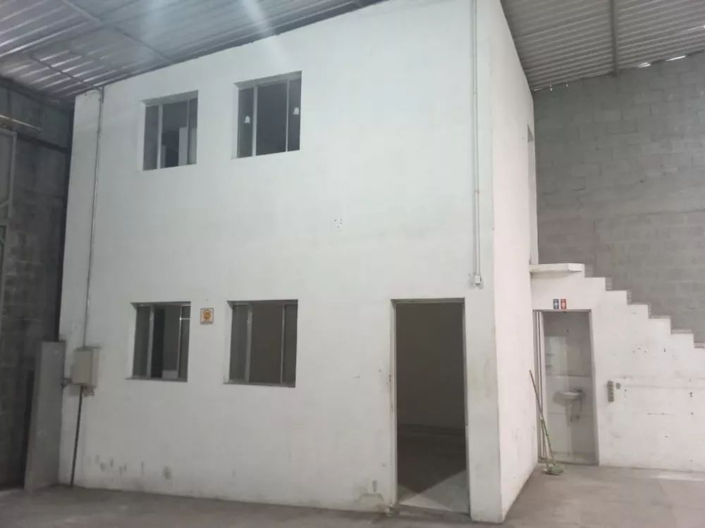 Depósito-Galpão-Armazém para alugar, 300m² - Foto 2