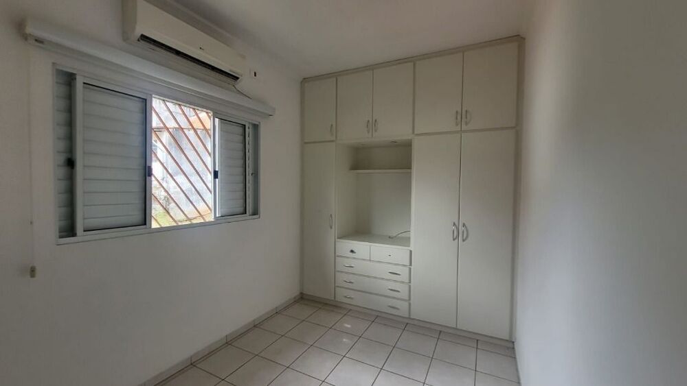 Sobrado à venda com 3 quartos, 180m² - Foto 3