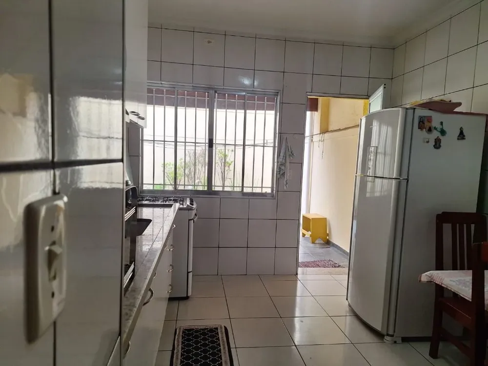 Casa, 3 quartos, 124 m² - Foto 2