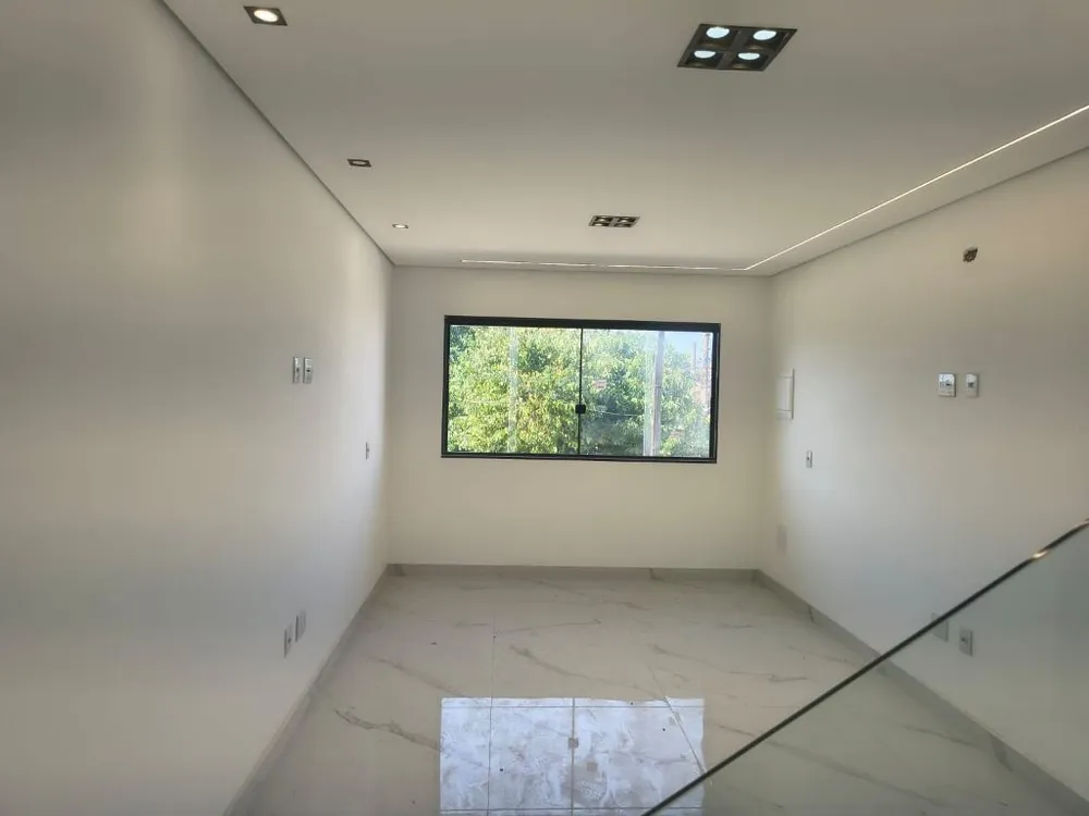 Casa, 3 quartos, 184 m² - Foto 2