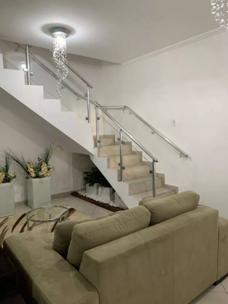 Sobrado à venda com 3 quartos, 300m² - Foto 4