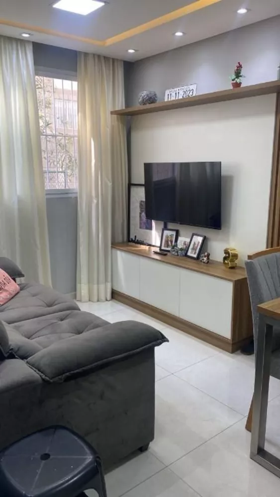 Apartamento à venda com 1 quarto, 42m² - Foto 1