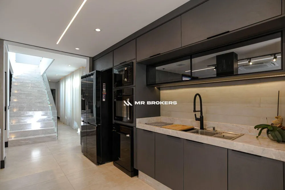 Sobrado, 4 quartos, 394 m² - Foto 4