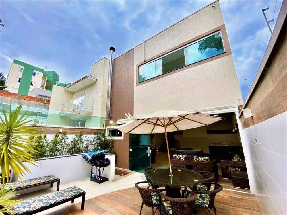 Casa, 3 quartos, 280 m² - Foto 8
