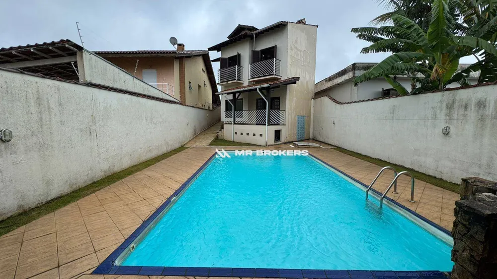 Casa, 4 quartos, 324 m² - Foto 2