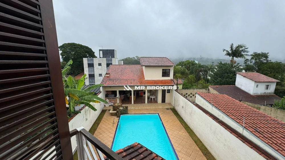 Casa, 4 quartos, 324 m² - Foto 1