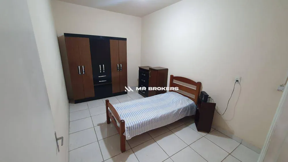 Casa, 3 quartos, 220 m² - Foto 2