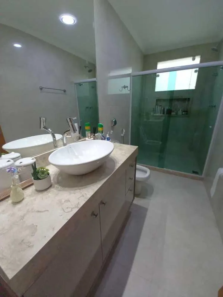 Casa, 4 quartos, 240 m² - Foto 27
