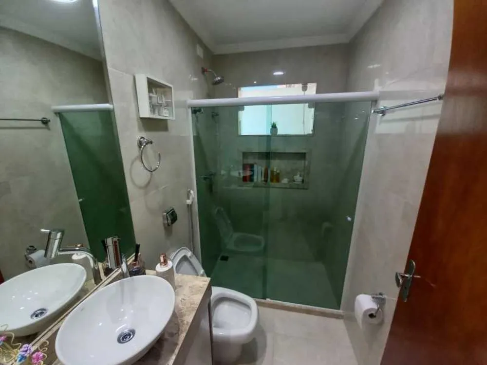 Casa, 4 quartos, 240 m² - Foto 19