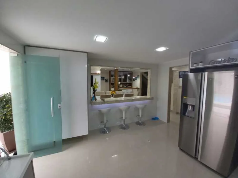 Casa, 4 quartos, 240 m² - Foto 16