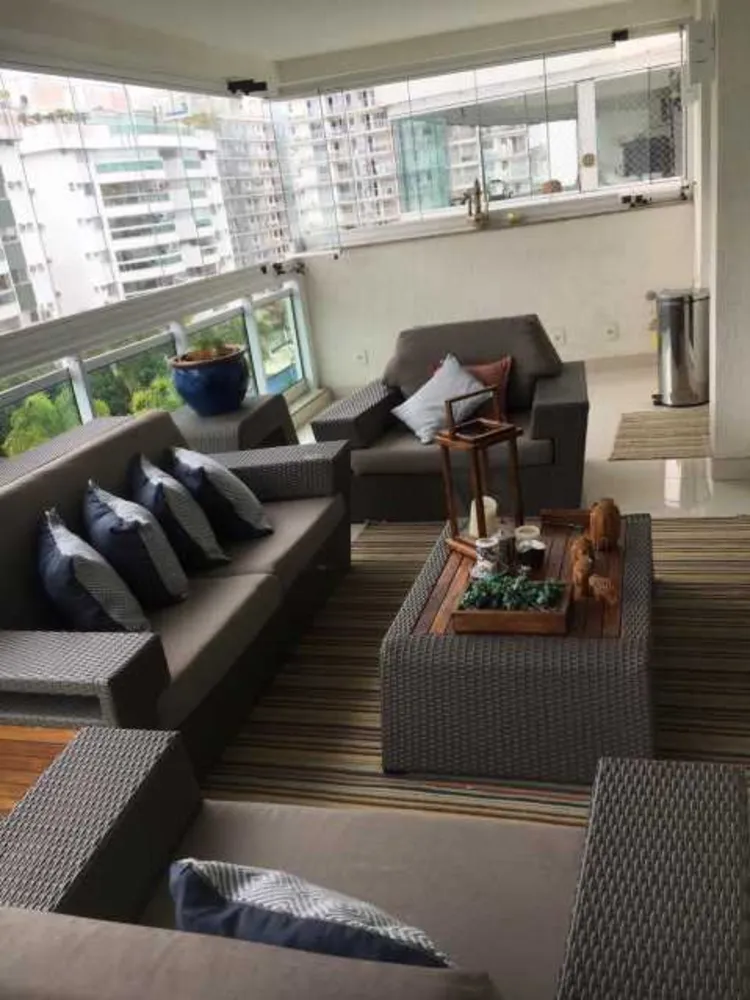 Apartamento, 3 quartos, 122 m² - Foto 1