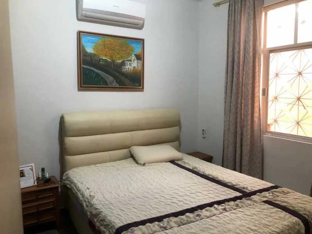 Casa, 4 quartos, 270 m² - Foto 1
