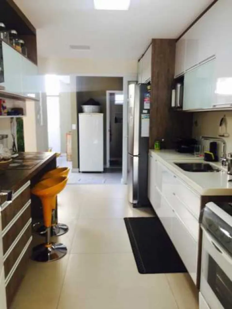 Casa, 4 quartos, 240 m² - Foto 16