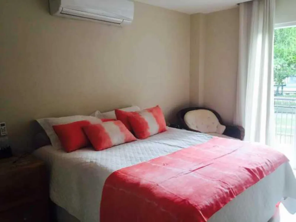 Casa, 4 quartos, 240 m² - Foto 19