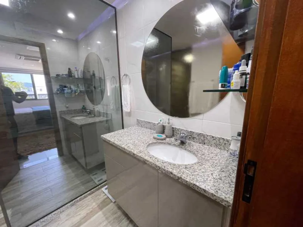 Cobertura, 3 quartos, 210 m² - Foto 4