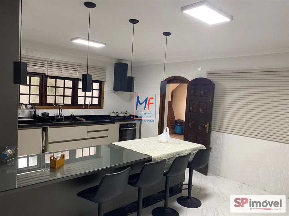 Sobrado, 3 quartos, 286 m² - Foto 1