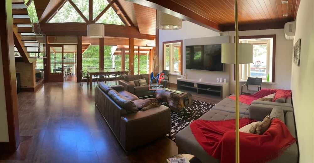 Casa de Condomínio à venda com 5 quartos, 400m² - Foto 1