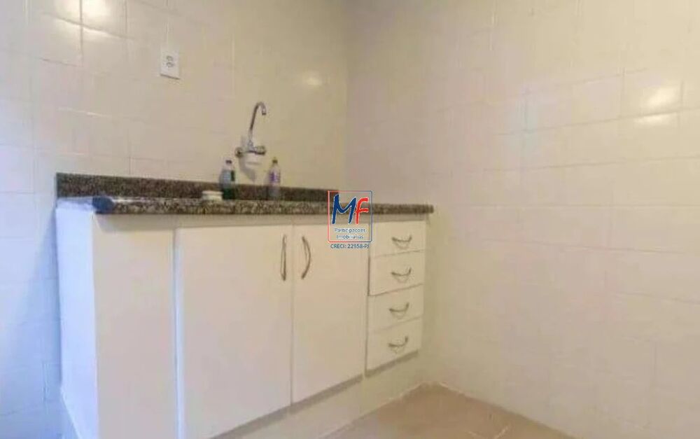Casa à venda com 2 quartos, 120m² - Foto 2