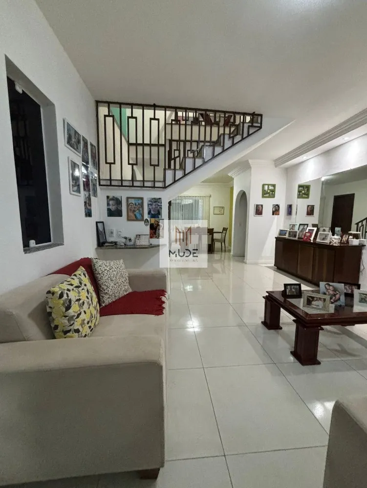 Casa, 5 quartos, 307 m² - Foto 1