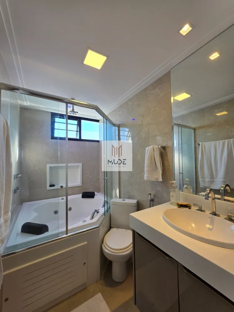 Apartamento, 3 quartos, 195 m² - Foto 11
