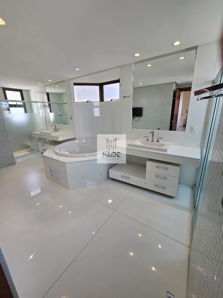 Apartamento, 3 quartos, 385 m² - Foto 2