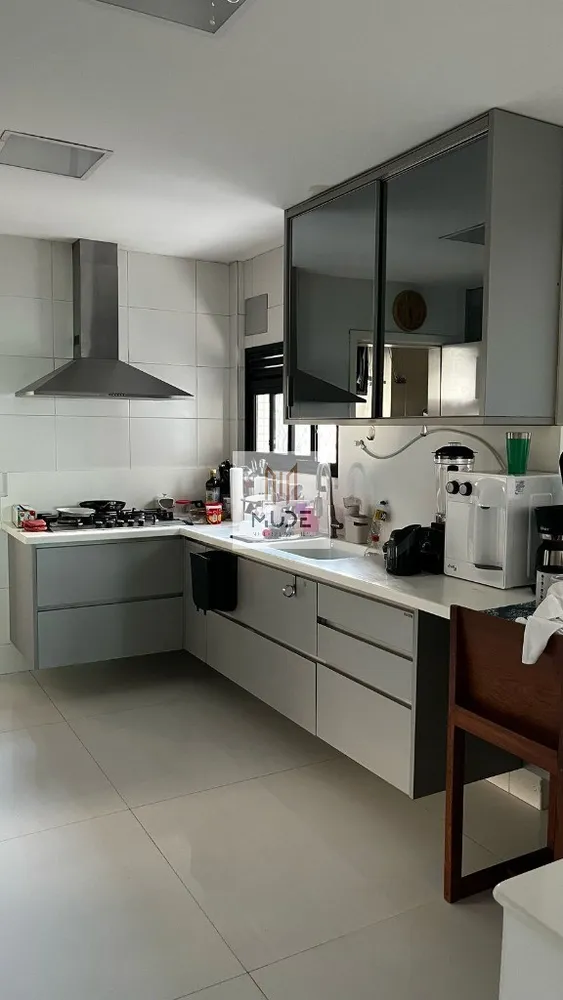 Apartamento, 4 quartos, 235 m² - Foto 2