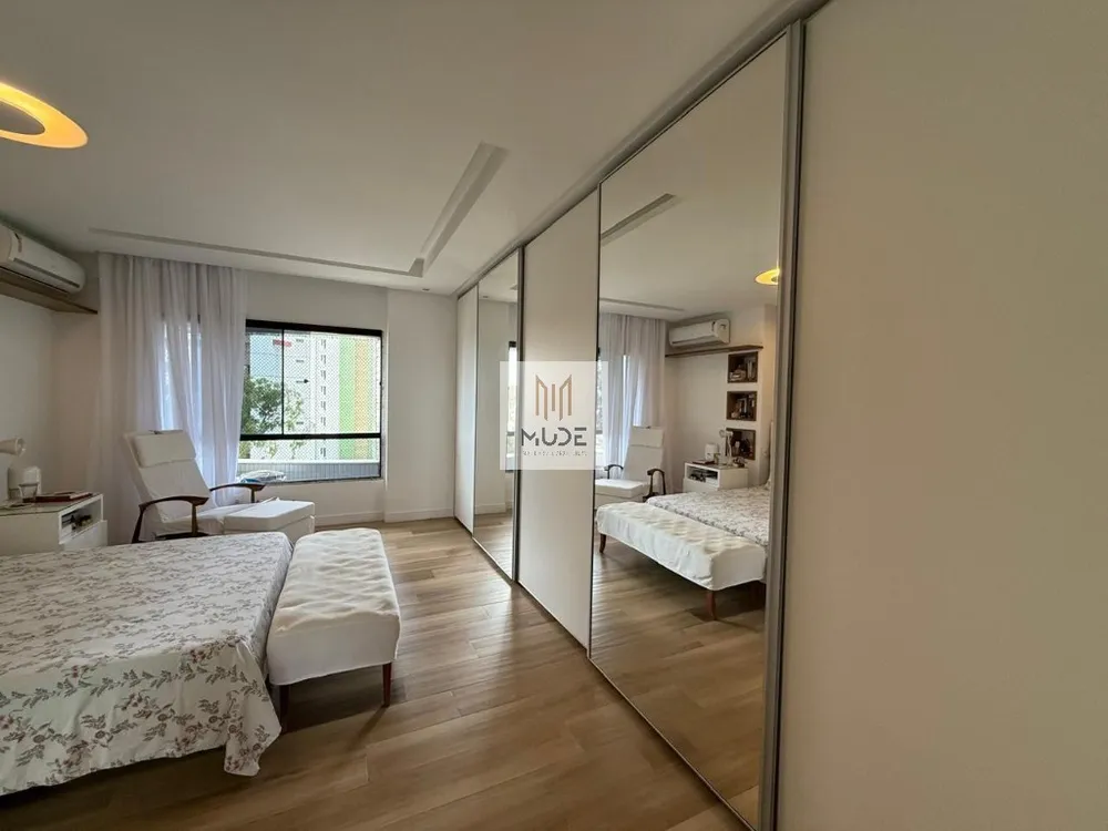 Apartamento, 4 quartos, 243 m² - Foto 4