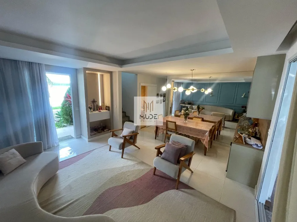 Casa, 4 quartos, 237 m² - Foto 3