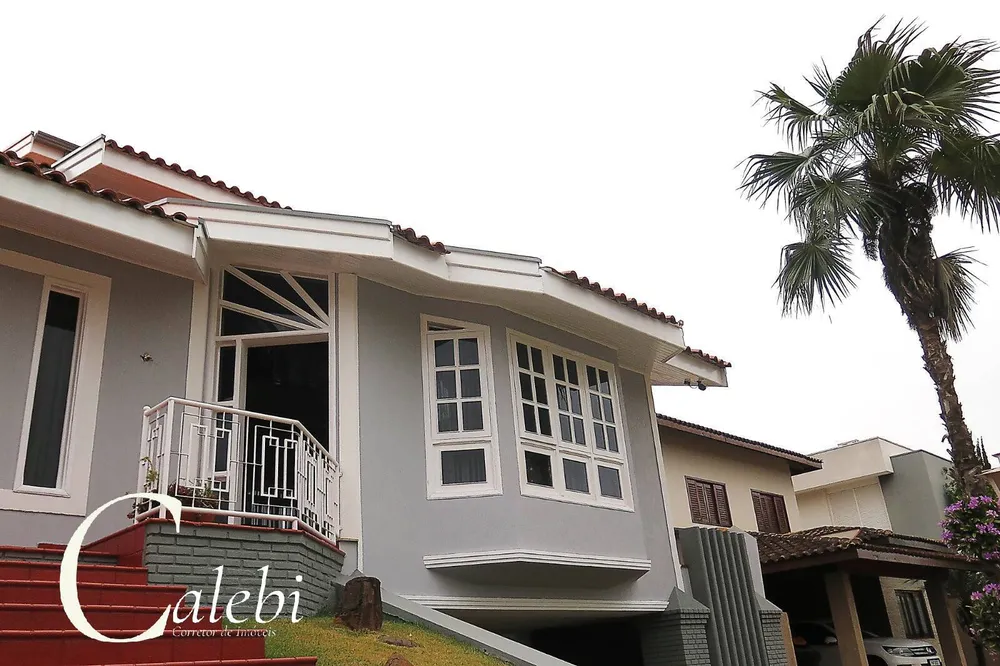Casa, 3 quartos, 303 m² - Foto 2