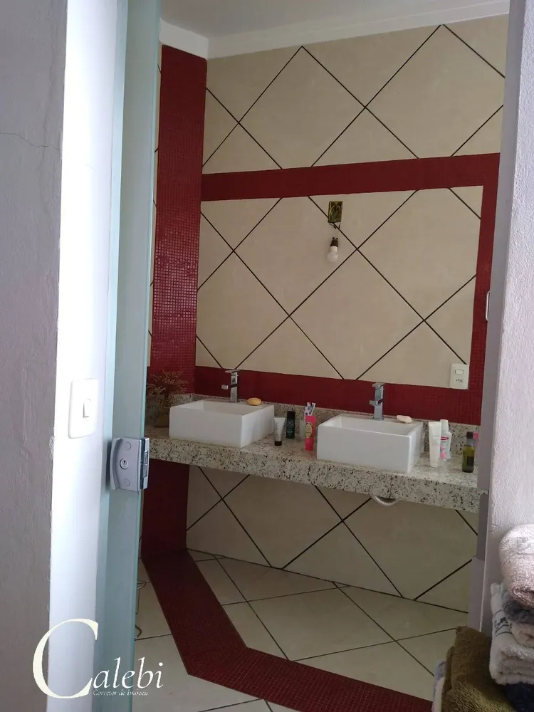 Sobrado, 237 m² - Foto 2
