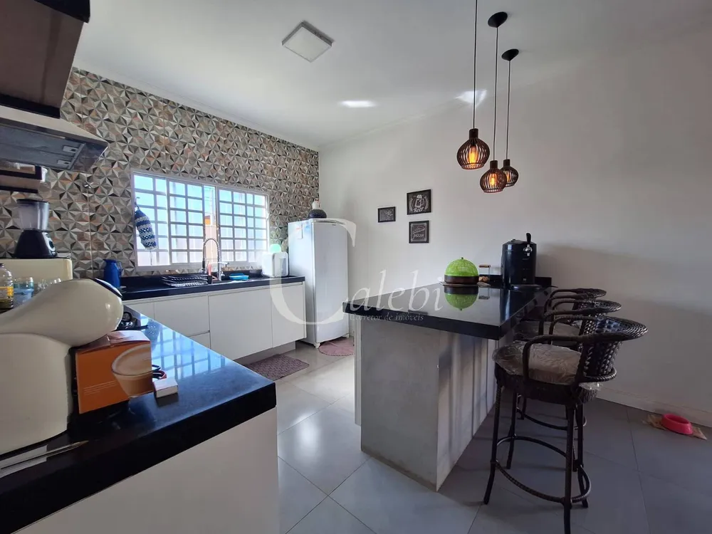Casa, 3 quartos, 188 m² - Foto 3