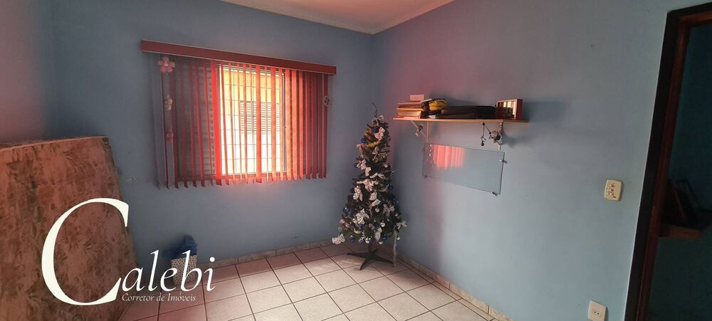 Casa à venda com 3 quartos, 166m² - Foto 4
