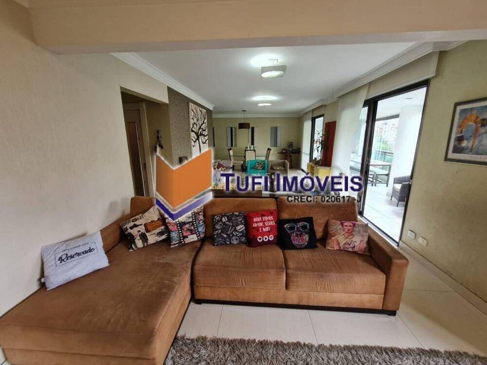 Apartamento à venda com 3 quartos, 178m² - Foto 2