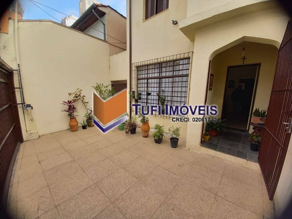 Casa à venda com 2 quartos, 150m² - Foto 1