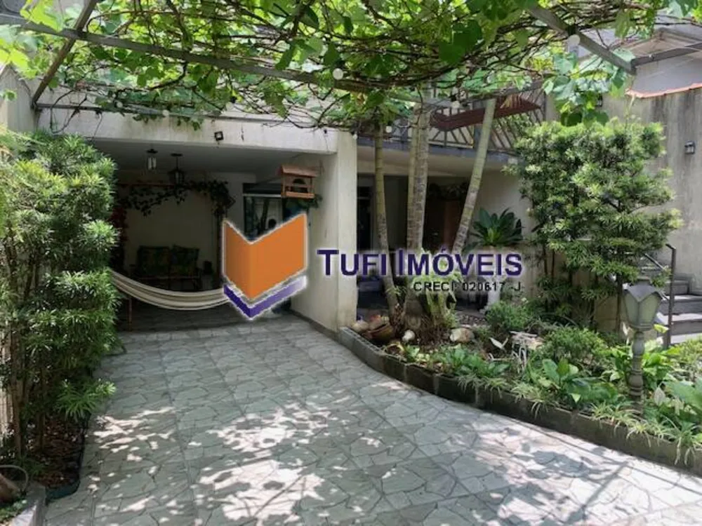 Casa, 4 quartos, 273 m² - Foto 1