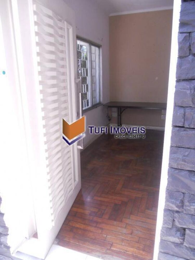 Prédio Inteiro para alugar com 9 quartos, 250m² - Foto 1
