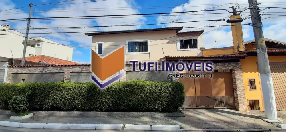 Casa, 3 quartos, 256 m² - Foto 1