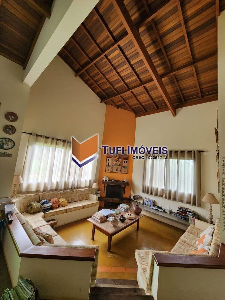 Chácara, 5 quartos, 1800 m² - Foto 1