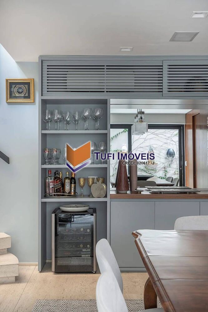 Casa à venda com 2 quartos, 180m² - Foto 2