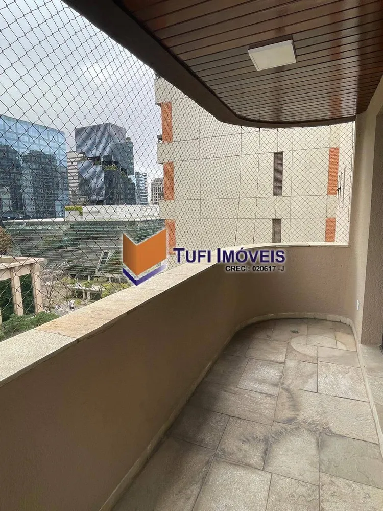 Apartamento, 3 quartos, 209 m² - Foto 1