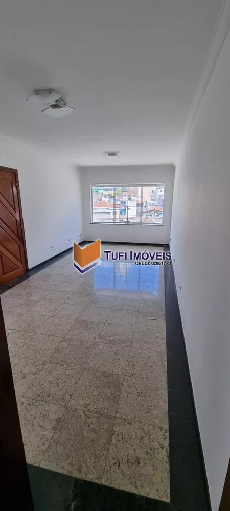 Casa à venda com 3 quartos, 200m² - Foto 2