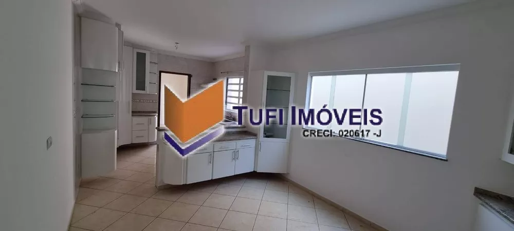 Casa à venda com 3 quartos, 200m² - Foto 7