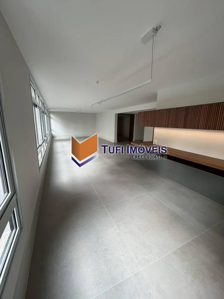Apartamento, 3 quartos, 395 m² - Foto 2