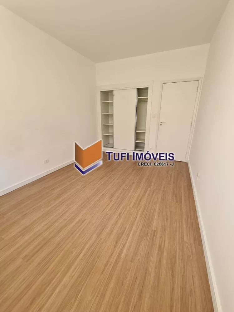 Apartamento à venda com 3 quartos, 127m² - Foto 13